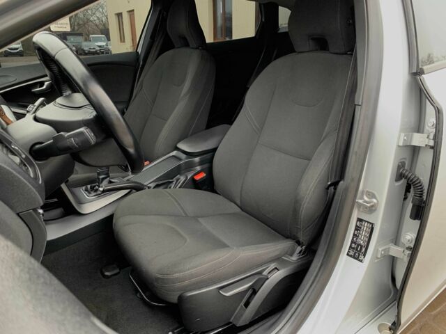 Серый Вольво Другая, объемом двигателя 1.6 л и пробегом 272 тыс. км за 10000 $, фото 10 на Automoto.ua