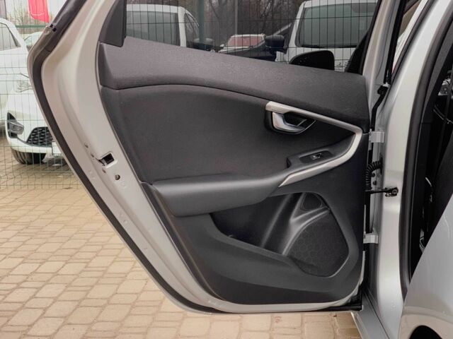 Серый Вольво Другая, объемом двигателя 1.6 л и пробегом 272 тыс. км за 10000 $, фото 11 на Automoto.ua