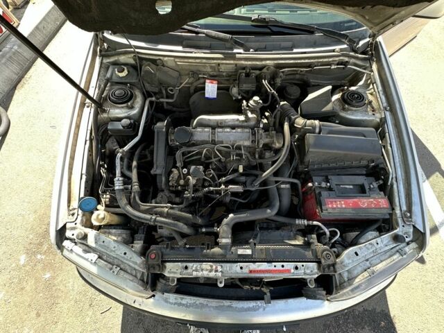 Серый Вольво Другая, объемом двигателя 1.9 л и пробегом 328 тыс. км за 3000 $, фото 4 на Automoto.ua