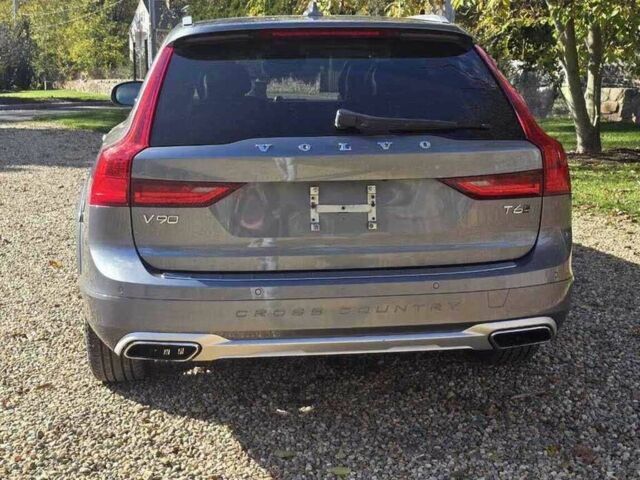 Серый Вольво Другая, объемом двигателя 2 л и пробегом 63 тыс. км за 4100 $, фото 4 на Automoto.ua