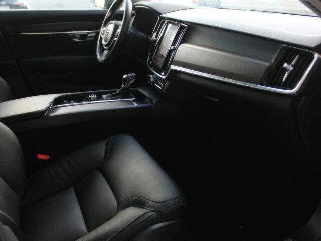 Серый Вольво Другая, объемом двигателя 2 л и пробегом 48 тыс. км за 13900 $, фото 8 на Automoto.ua