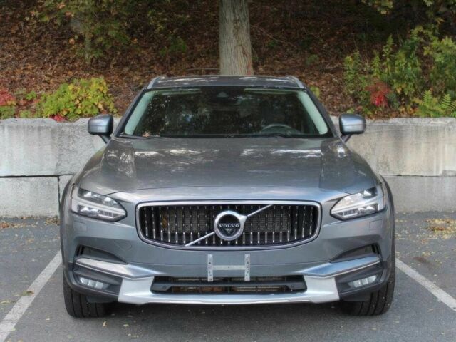 Серый Вольво Другая, объемом двигателя 2 л и пробегом 48 тыс. км за 13900 $, фото 1 на Automoto.ua