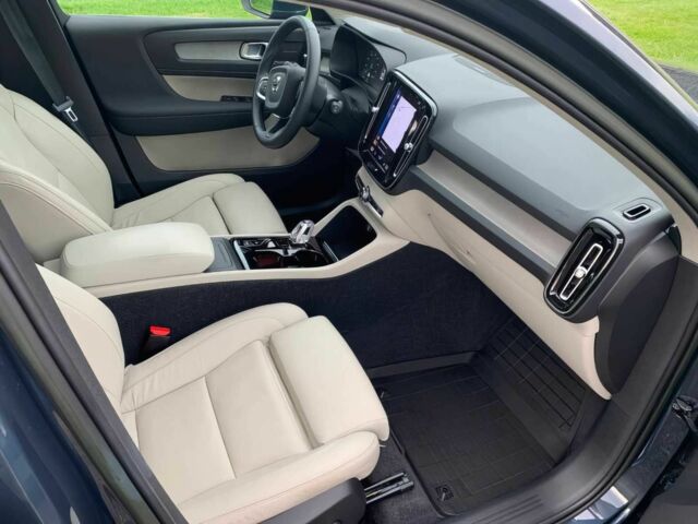 Сірий Вольво Інша, об'ємом двигуна 2 л та пробігом 22 тис. км за 22600 $, фото 8 на Automoto.ua