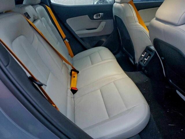 Серый Вольво Другая, объемом двигателя 0 л и пробегом 27 тыс. км за 8600 $, фото 9 на Automoto.ua