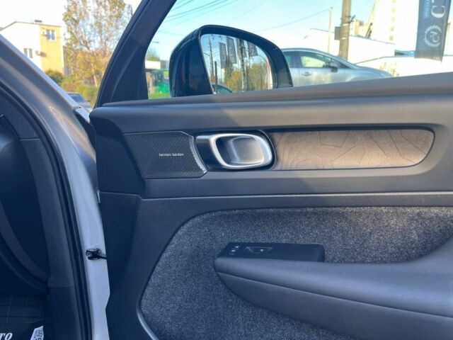 Серый Вольво Другая, объемом двигателя 0 л и пробегом 69 тыс. км за 28500 $, фото 14 на Automoto.ua