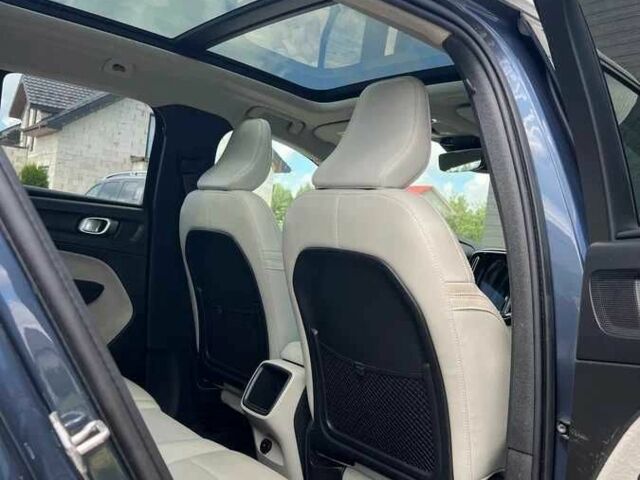 Синий Вольво Другая, объемом двигателя 2 л и пробегом 52 тыс. км за 23000 $, фото 5 на Automoto.ua