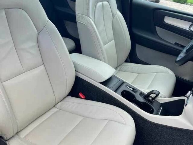 Синий Вольво Другая, объемом двигателя 2 л и пробегом 52 тыс. км за 23000 $, фото 6 на Automoto.ua