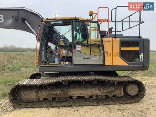 Желтый Вольво EC 220D, объемом двигателя 6 л и пробегом 0 тыс. км за 151340 $, фото 5 на Automoto.ua