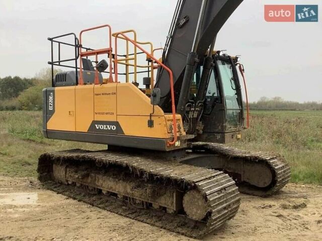 Желтый Вольво EC 220D, объемом двигателя 6 л и пробегом 0 тыс. км за 151340 $, фото 3 на Automoto.ua