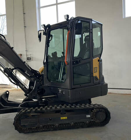 Серый Вольво EC 35, объемом двигателя 0 л и пробегом 0 тыс. км за 61475 $, фото 4 на Automoto.ua