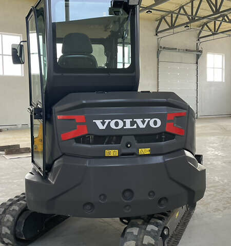 Серый Вольво EC 35, объемом двигателя 0 л и пробегом 0 тыс. км за 61475 $, фото 2 на Automoto.ua