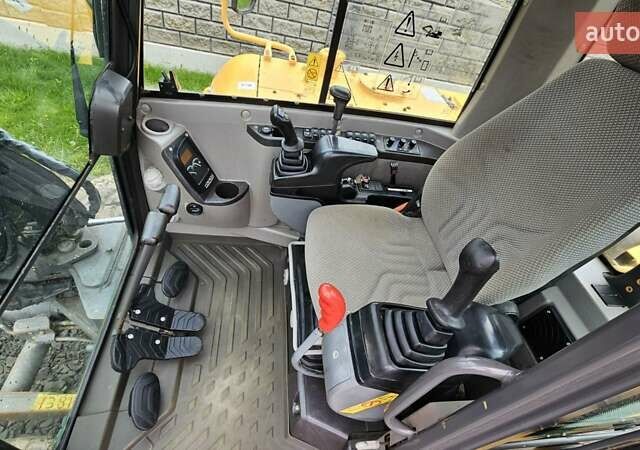 Желтый Вольво EC 55C, объемом двигателя 3 л и пробегом 2 тыс. км за 41500 $, фото 7 на Automoto.ua