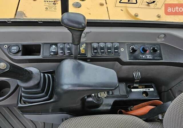 Желтый Вольво EC 55C, объемом двигателя 3 л и пробегом 2 тыс. км за 41500 $, фото 10 на Automoto.ua