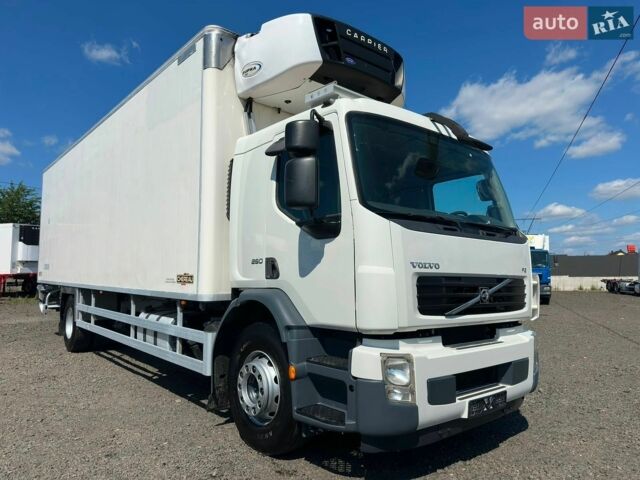 Белый Вольво ФЕ, объемом двигателя 7.2 л и пробегом 378 тыс. км за 44900 $, фото 1 на Automoto.ua
