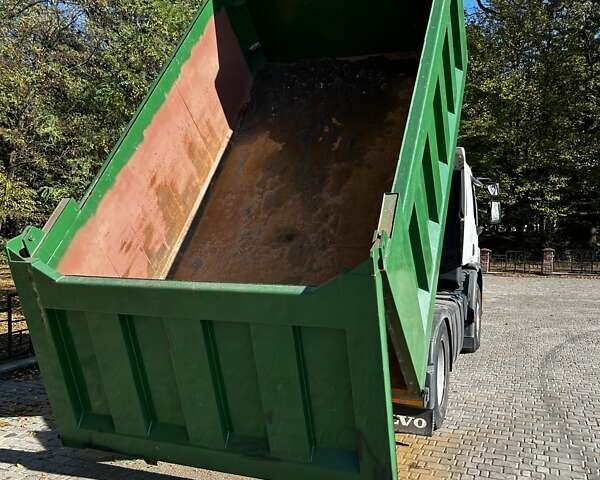 Білий Вольво ФЄ, об'ємом двигуна 7.15 л та пробігом 475 тис. км за 26500 $, фото 37 на Automoto.ua