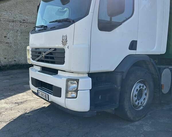 Білий Вольво ФЄ, об'ємом двигуна 7.15 л та пробігом 475 тис. км за 26500 $, фото 1 на Automoto.ua