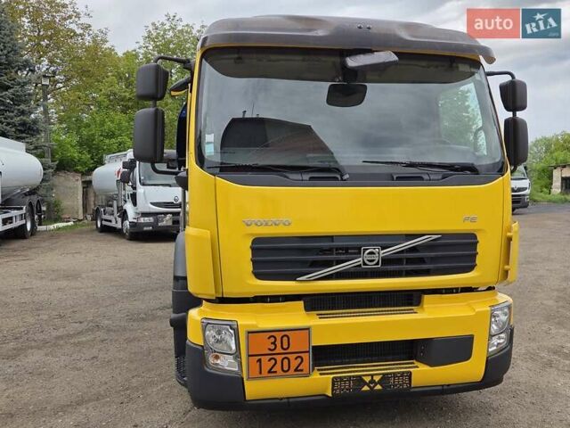 Желтый Вольво ФЕ, объемом двигателя 7.2 л и пробегом 339 тыс. км за 72000 $, фото 4 на Automoto.ua