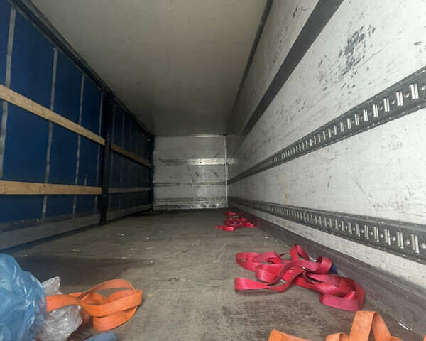 Белый Вольво FH 12, объемом двигателя 12.13 л и пробегом 1 тыс. км за 19999 $, фото 22 на Automoto.ua