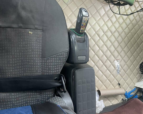Белый Вольво FH 12, объемом двигателя 12.13 л и пробегом 1 тыс. км за 19999 $, фото 8 на Automoto.ua