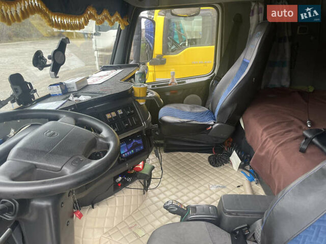 Белый Вольво FH 12, объемом двигателя 12.13 л и пробегом 1 тыс. км за 19999 $, фото 6 на Automoto.ua