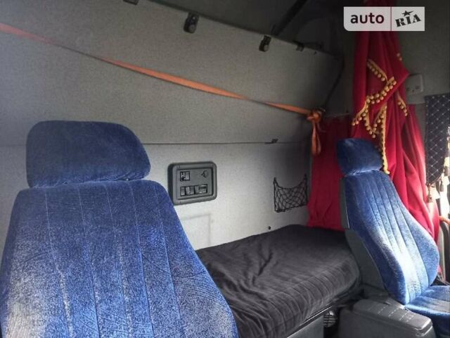 Белый Вольво FH 12, объемом двигателя 12.1 л и пробегом 629 тыс. км за 17000 $, фото 16 на Automoto.ua