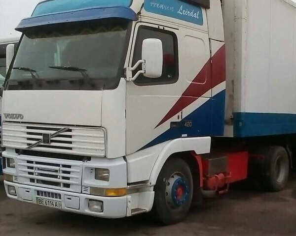 Белый Вольво FH 12, объемом двигателя 0 л и пробегом 500 тыс. км за 4500 $, фото 2 на Automoto.ua