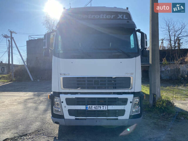 Белый Вольво FH 12, объемом двигателя 12.12 л и пробегом 1 тыс. км за 14000 $, фото 1 на Automoto.ua