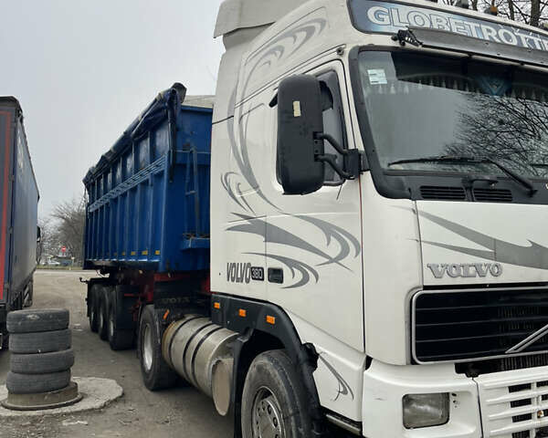 Белый Вольво FH 12, объемом двигателя 12 л и пробегом 570 тыс. км за 12000 $, фото 5 на Automoto.ua