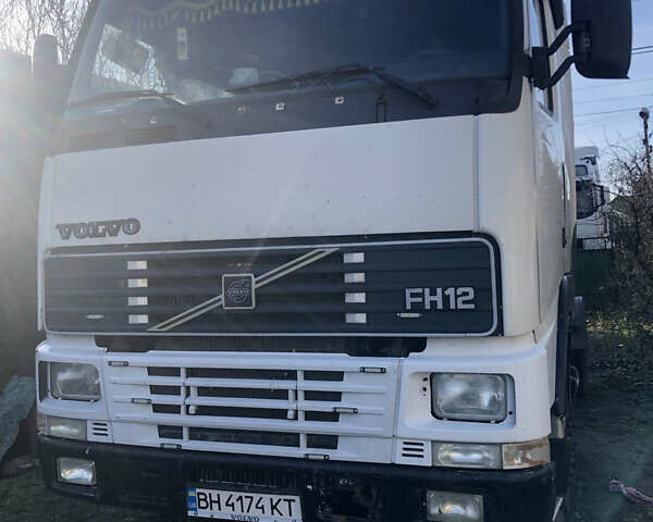 Білий Вольво FH 12, об'ємом двигуна 0 л та пробігом 65 тис. км за 2500 $, фото 3 на Automoto.ua