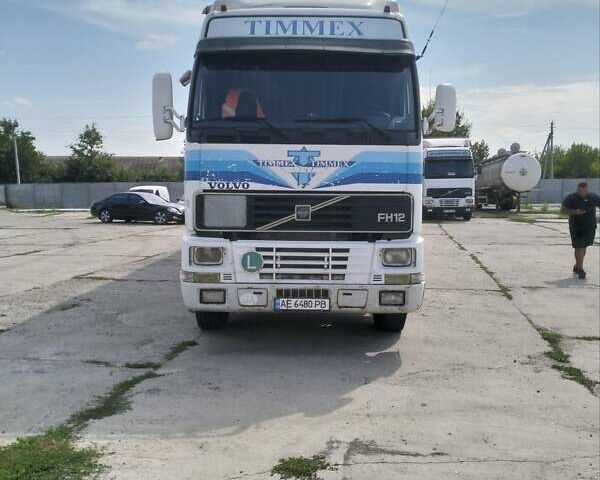 Білий Вольво FH 12, об'ємом двигуна 12.1 л та пробігом 2 тис. км за 6500 $, фото 8 на Automoto.ua