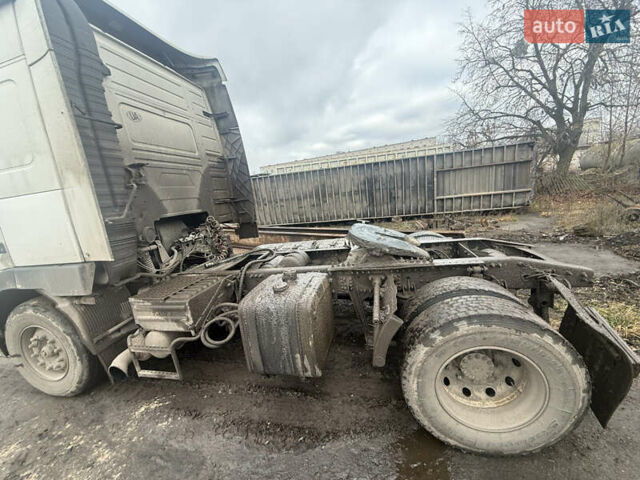 Білий Вольво FH 12, об'ємом двигуна 12 л та пробігом 1000 тис. км за 4000 $, фото 4 на Automoto.ua