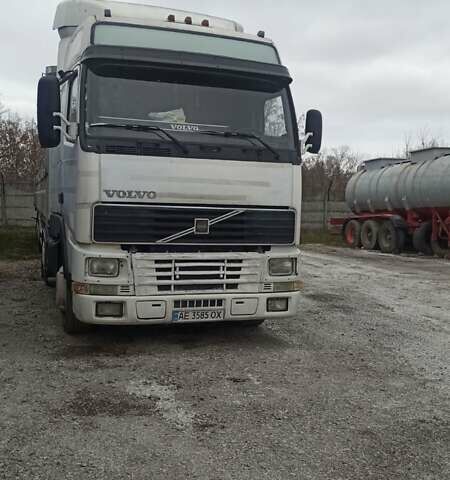 Білий Вольво FH 12, об'ємом двигуна 12.1 л та пробігом 1000 тис. км за 8500 $, фото 1 на Automoto.ua