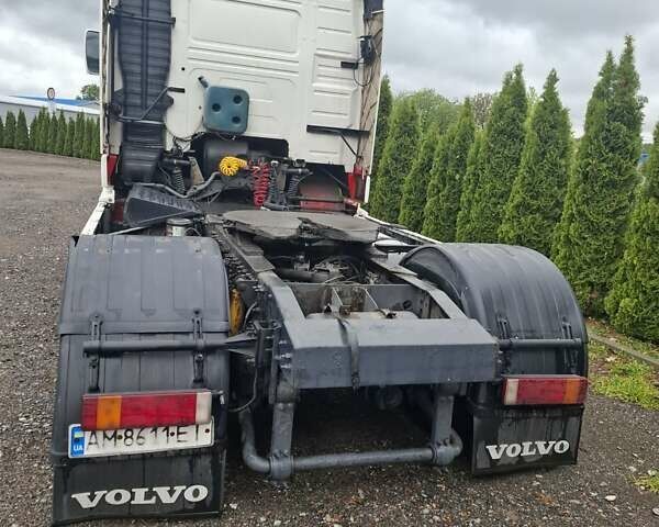 Белый Вольво FH 12, объемом двигателя 0 л и пробегом 800 тыс. км за 3400 $, фото 4 на Automoto.ua