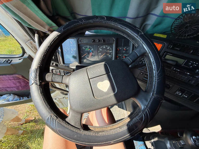 Белый Вольво FH 12, объемом двигателя 12.1 л и пробегом 993 тыс. км за 10500 $, фото 14 на Automoto.ua