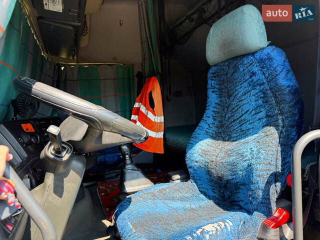 Белый Вольво FH 12, объемом двигателя 12.1 л и пробегом 993 тыс. км за 10500 $, фото 21 на Automoto.ua