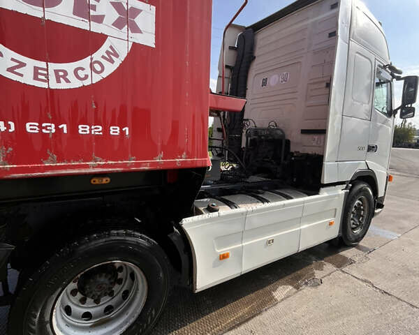 Білий Вольво FH 12, об'ємом двигуна 12.5 л та пробігом 2 тис. км за 19000 $, фото 3 на Automoto.ua