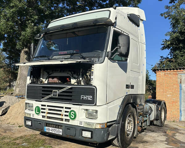 Белый Вольво FH 12, объемом двигателя 12.1 л и пробегом 1000 тыс. км за 5900 $, фото 20 на Automoto.ua