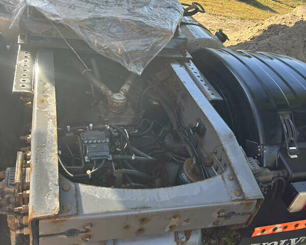 Белый Вольво FH 12, объемом двигателя 12.1 л и пробегом 1000 тыс. км за 5900 $, фото 11 на Automoto.ua
