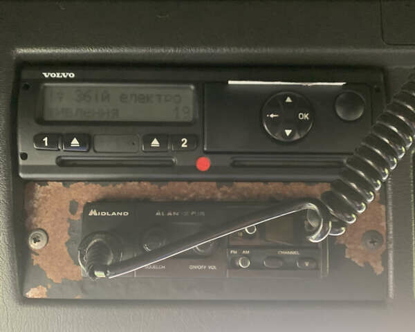 Вольво FH 12 2002 у Вінниці на Automoto.ua Білий Вольво FH 12, об'ємом двигуна 12.13 л та пробігом 1000 тис. км за 7500 $, фото 11 на Automoto.ua