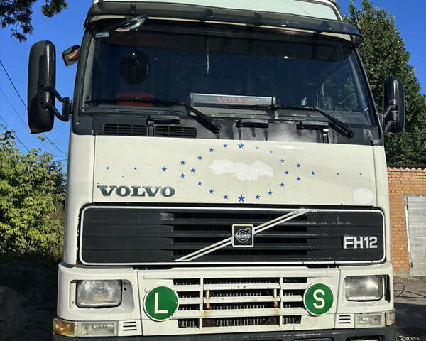 Белый Вольво FH 12, объемом двигателя 12.1 л и пробегом 1000 тыс. км за 5900 $, фото 23 на Automoto.ua