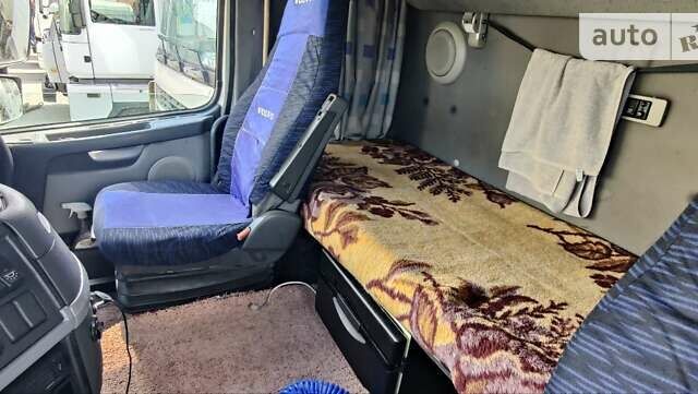 Белый Вольво FH 12, объемом двигателя 12.1 л и пробегом 768 тыс. км за 8000 $, фото 3 на Automoto.ua
