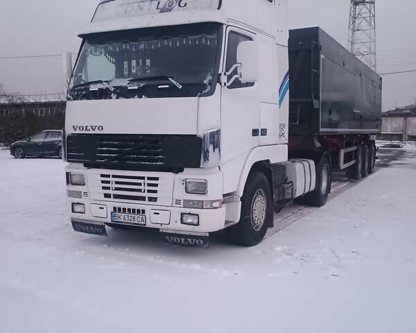 Білий Вольво FH 12, об'ємом двигуна 12.13 л та пробігом 100 тис. км за 6999 $, фото 1 на Automoto.ua