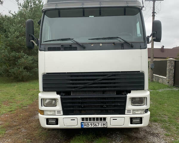 Вольво FH 12 2002 у Вінниці на Automoto.ua Білий Вольво FH 12, об'ємом двигуна 12.13 л та пробігом 1000 тис. км за 7500 $, фото 2 на Automoto.ua