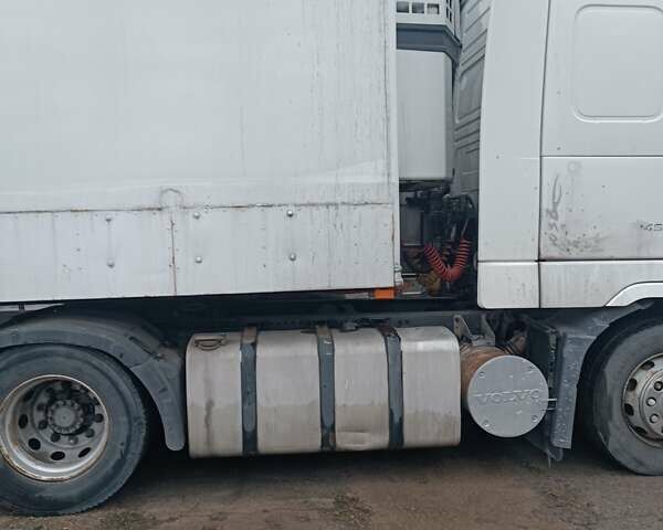 Белый Вольво FH 12, объемом двигателя 12.12 л и пробегом 1 тыс. км за 12700 $, фото 4 на Automoto.ua