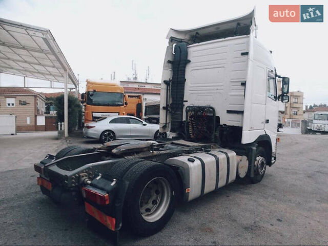 Белый Вольво FH 12, объемом двигателя 0 л и пробегом 860 тыс. км за 12500 $, фото 2 на Automoto.ua