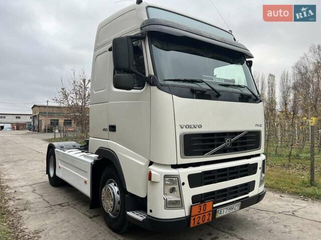 Белый Вольво FH 12, объемом двигателя 12 л и пробегом 698 тыс. км за 10900 $, фото 3 на Automoto.ua