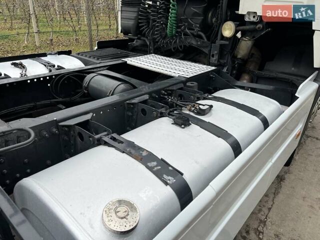 Белый Вольво FH 12, объемом двигателя 12 л и пробегом 698 тыс. км за 10900 $, фото 15 на Automoto.ua