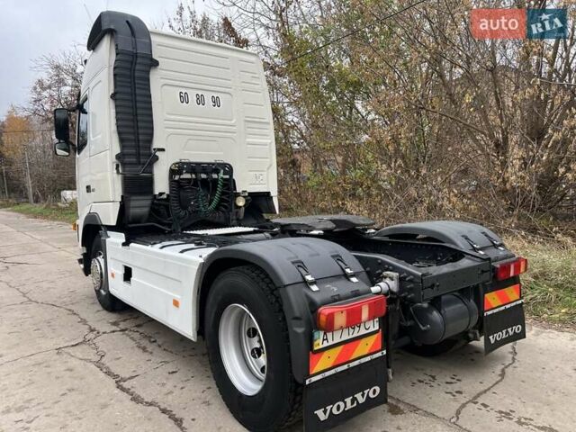 Белый Вольво FH 12, объемом двигателя 12 л и пробегом 698 тыс. км за 10900 $, фото 7 на Automoto.ua