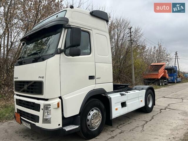 Белый Вольво FH 12, объемом двигателя 12 л и пробегом 698 тыс. км за 10900 $, фото 1 на Automoto.ua