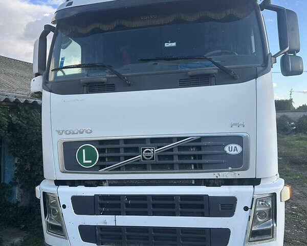 Білий Вольво FH 12, об'ємом двигуна 12.78 л та пробігом 1 тис. км за 8000 $, фото 1 на Automoto.ua